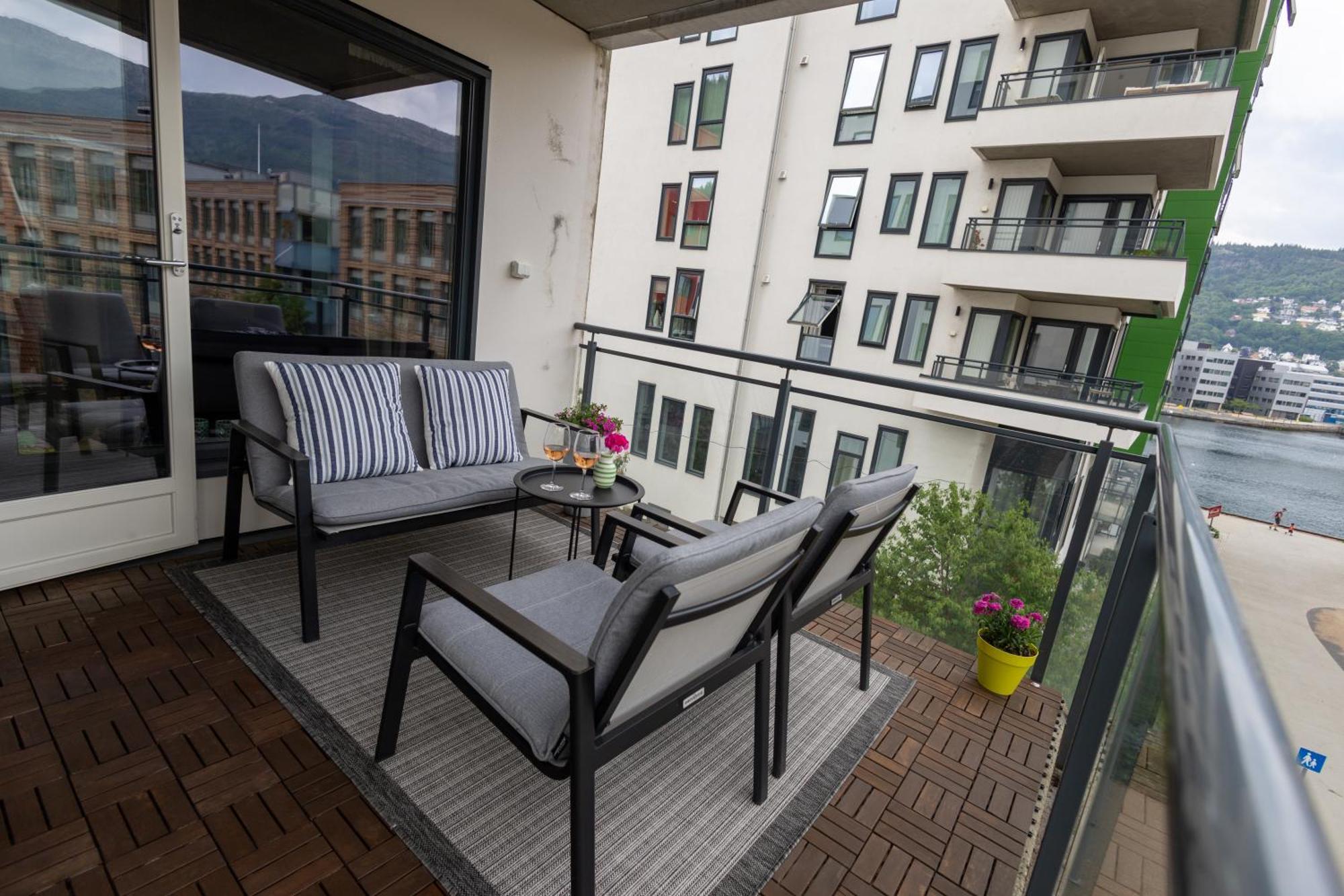 ברגן Modern Apartment - Amazing Terrace And Fjord View, Close To City Center מראה חיצוני תמונה